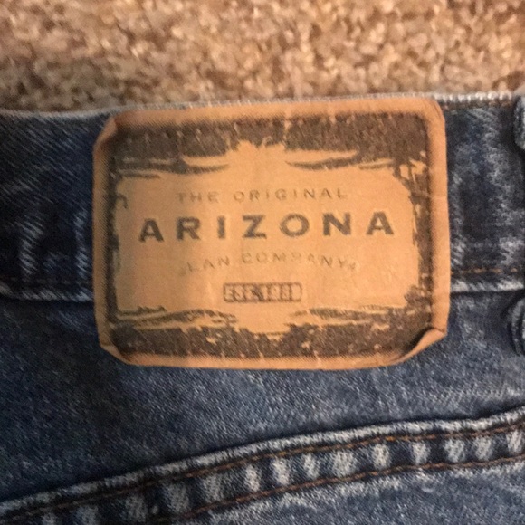 Arizona Blue Jeans - Picture 2 of 3